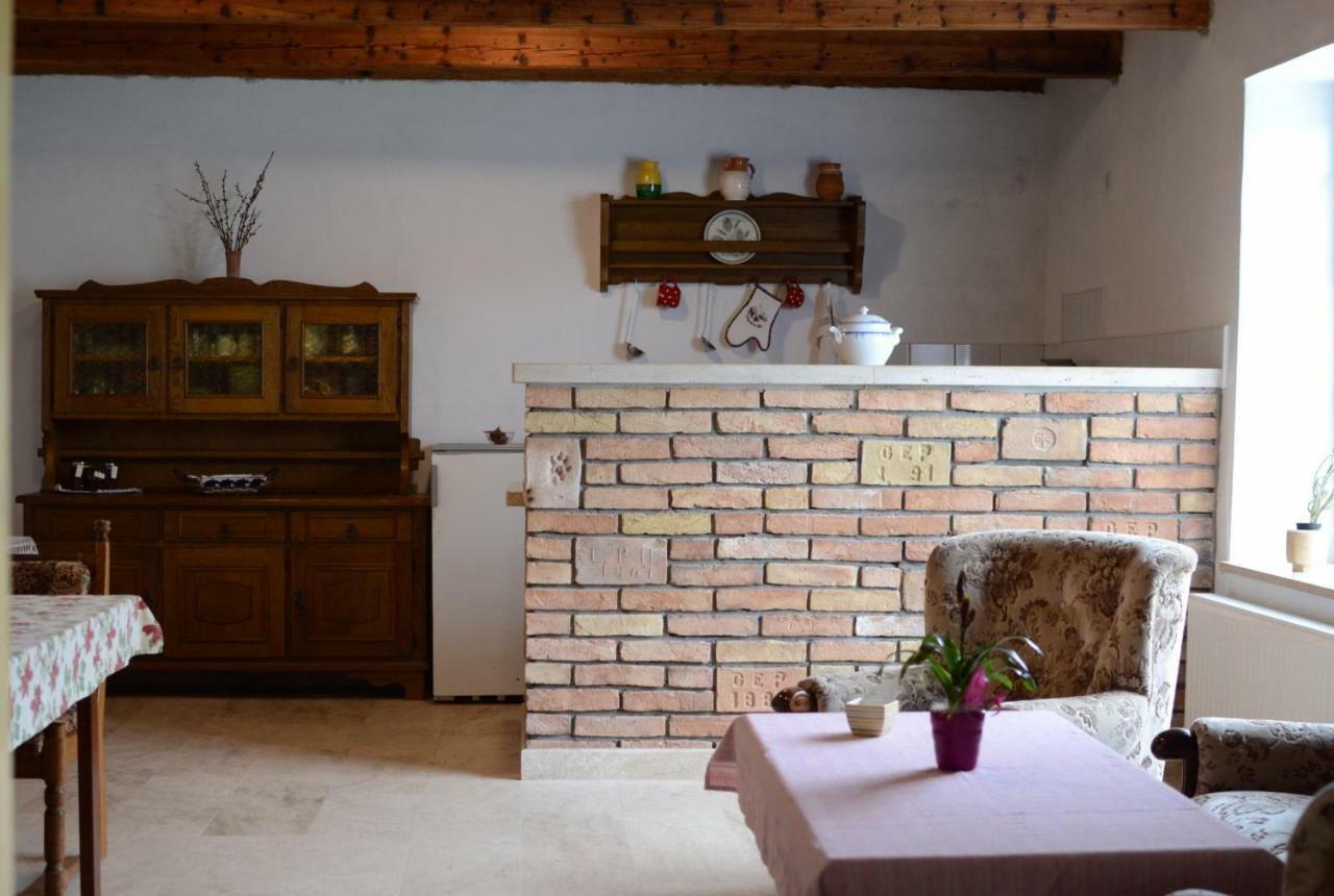 Gerecse Vendeghaz Otel Sutto Dış mekan fotoğraf